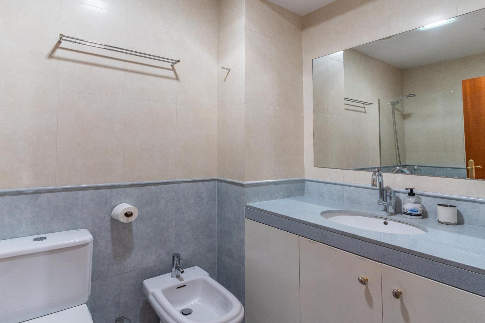 Centrico Apartamento Con Terraza Barcelona Exterior foto